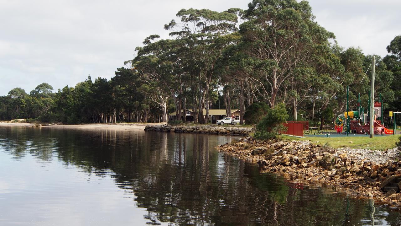 Strahan Retreat Holiday Park Exterior foto