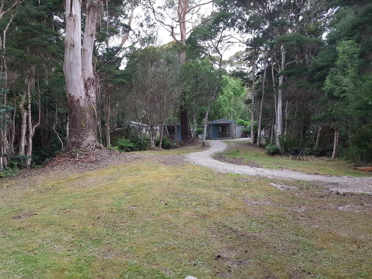 Strahan Retreat Holiday Park Exterior foto
