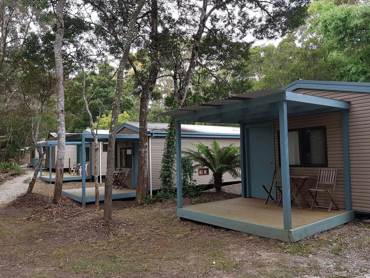 Strahan Retreat Holiday Park Exterior foto